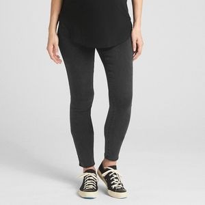 Gap maternity True Skinny Jean's with inset panel